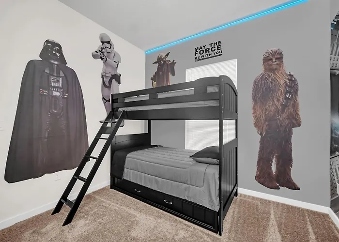 New Spacious And Themed 5 Bedroom Home Minutes From Disney And Waterparks!