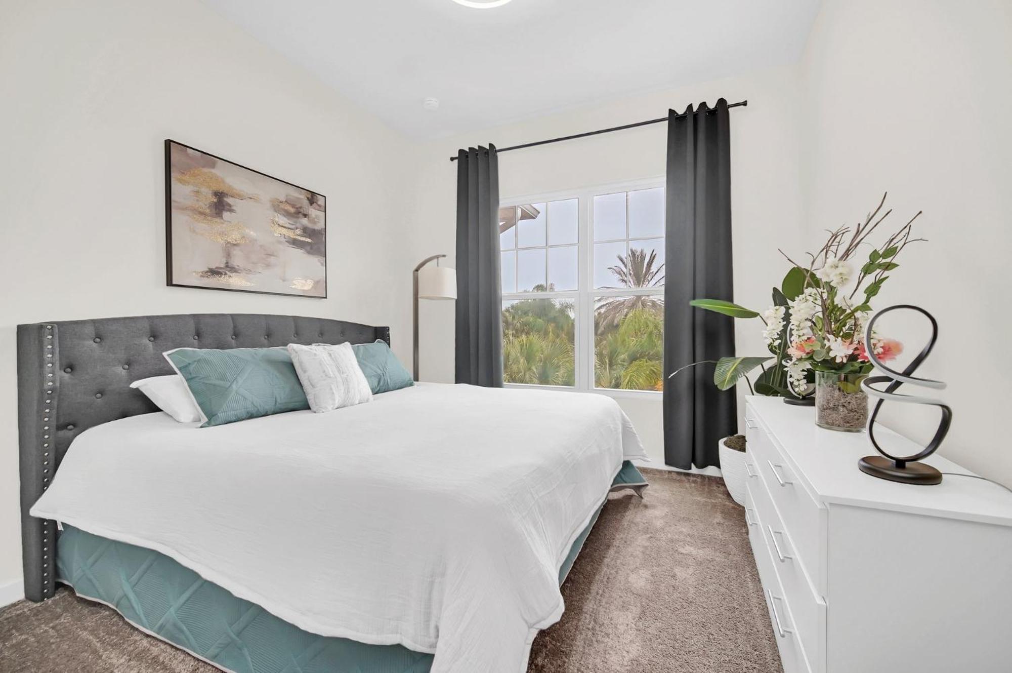 New Spacious And Themed 5 Bedroom Minutes From And Waterparks!